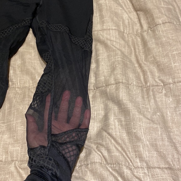 NWT Victoria Secret Sport Mesh Tight - Picture 3 of 11